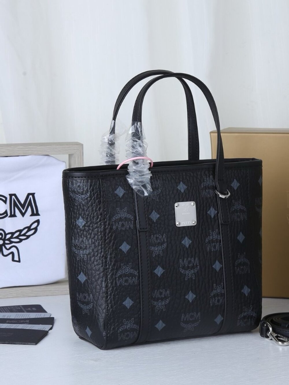 MCM Tote Bag - Picture 2 of 11